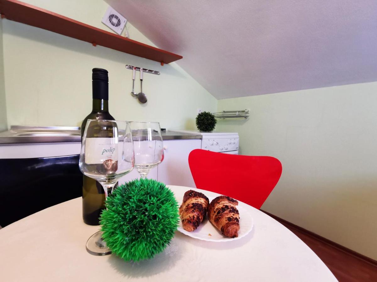 Villa Lille Trogir Eksteriør billede