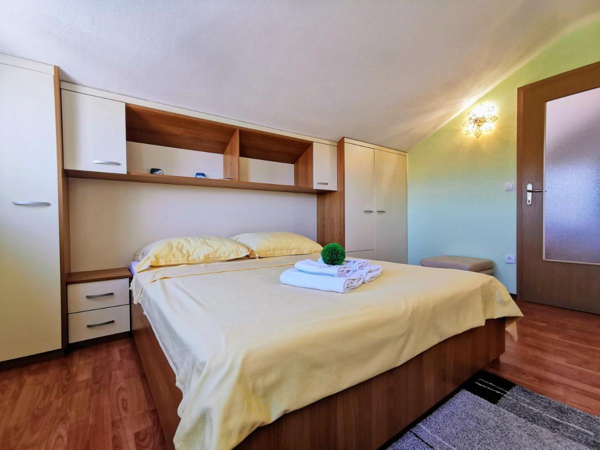 Villa Lille Trogir Eksteriør billede