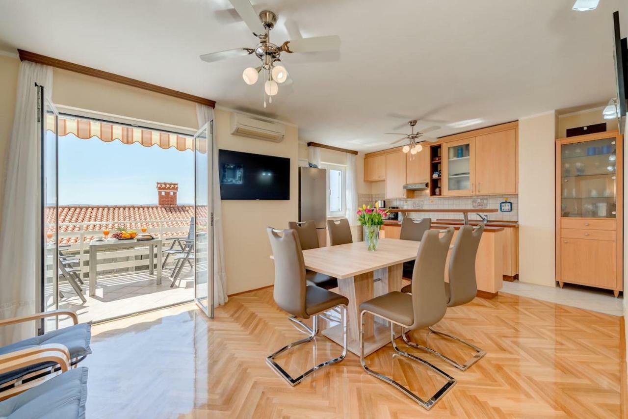 Villa Lille Trogir Eksteriør billede