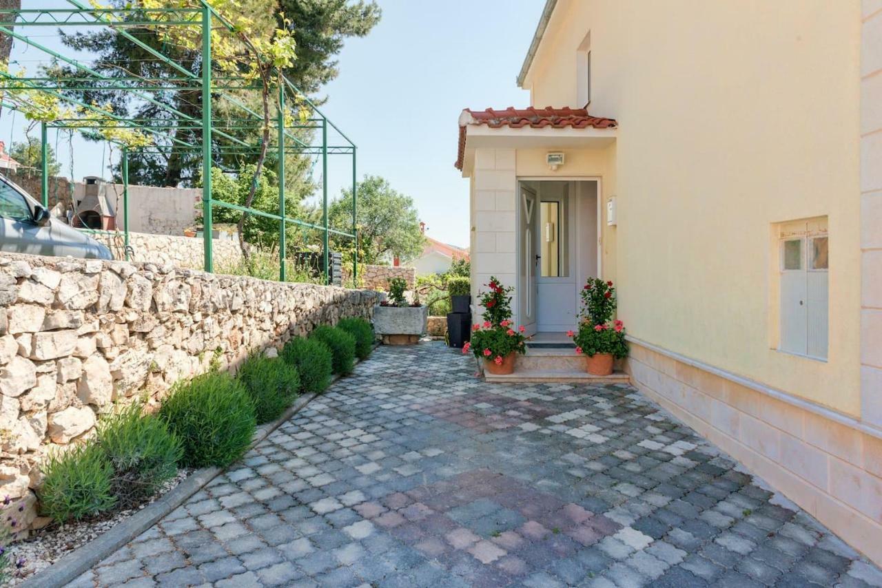 Villa Lille Trogir Eksteriør billede